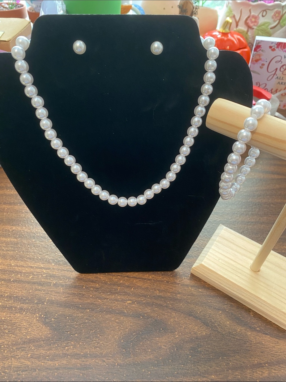 Classic Faux Pearl Necklace, Bracelet & Stud Earring Set - White Pearls